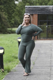 Lauren Goodger feet photo thumbnail