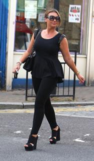 Lauren Goodger feet photo thumbnail