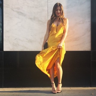 Lauren Gores feet photo 3