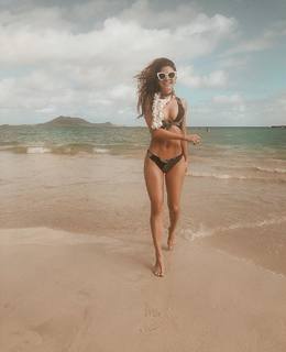 Lauren Gores feet photo 5