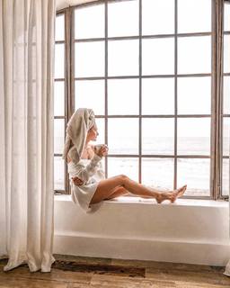 Lauren Gores feet photo 2