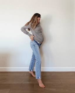 Lauren Gores feet photo 12
