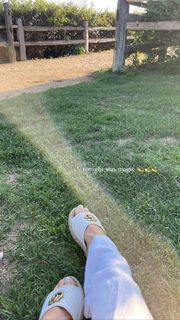 Lauren Gores feet photo 20
