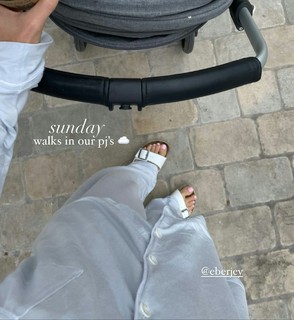 Lauren Gores feet photo 11