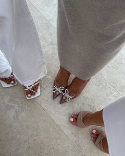 Lauren Gores feet photo 9