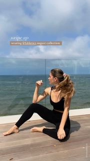 Lauren Gores feet photo 8
