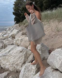 Lauren Gores feet photo 6
