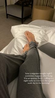 Lauren Gores feet photo 13