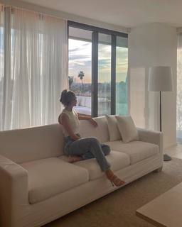 Lauren Gores feet photo 10