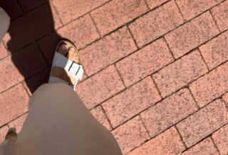 Lauren Gores feet photo 11
