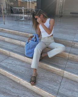 Lauren Gores feet photo 4