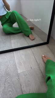 Lauren Gores feet photo 5