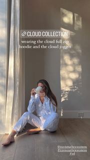 Lauren Gores feet photo 18