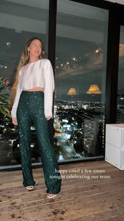 Lauren Gores feet photo 9