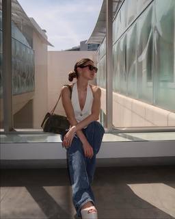 Lauren Gores feet photo 9