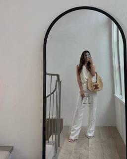 Lauren Gores feet photo 14