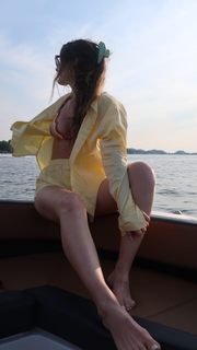 Lauren Gores feet photo 7