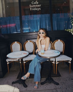 Lauren Gores feet photo 11