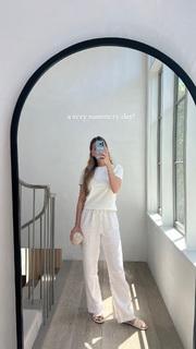 Lauren Gores feet photo 4