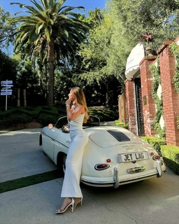 Lauren Gores feet photo 9