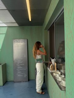 Lauren Gores feet photo 2