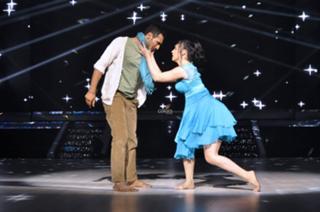 Lauren Gottlieb feet photo 5