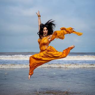 Lauren Gottlieb feet photo 8