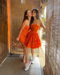 Lauren Gottlieb feet photo 6