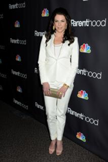 Lauren Graham feet photo thumbnail