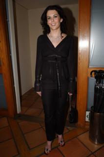 Lauren Graham feet photo thumbnail