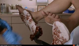 Lauren Graham feet photo thumbnail