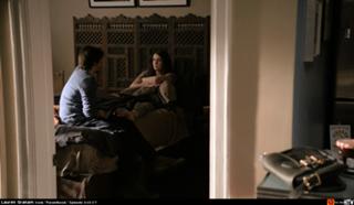 Lauren Graham feet photo thumbnail