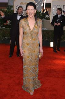 Lauren Graham feet photo thumbnail