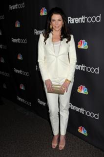 Lauren Graham feet photo thumbnail