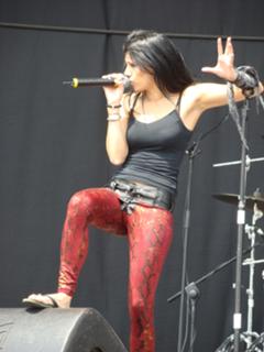 Lauren Harris feet photo 10