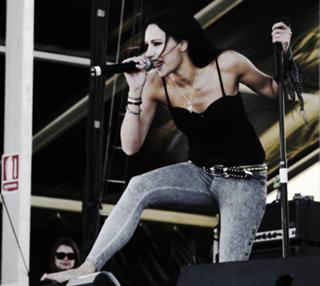 Lauren Harris feet photo 9