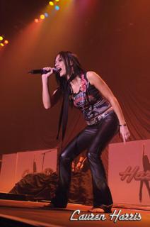 Lauren Harris feet photo 1