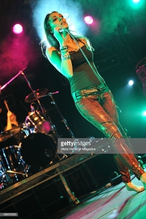 Lauren Harris feet photo 8