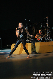 Lauren Harris feet photo 16