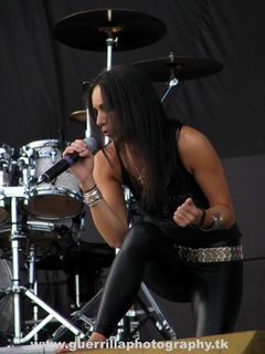 Lauren Harris feet photo 10