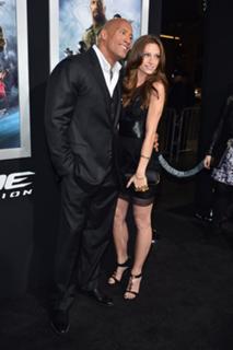 Lauren Hashian feet photo 3