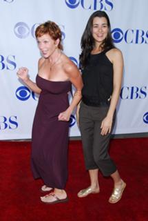 Lauren Holly feet photo thumbnail