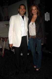 Lauren Holly feet photo thumbnail