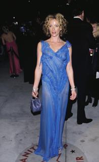 Lauren Holly feet photo thumbnail