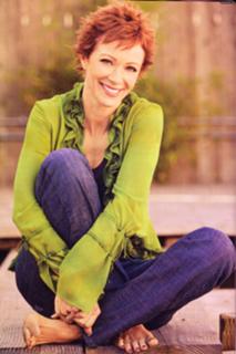 Lauren Holly feet photo thumbnail