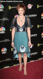 Lauren Holly feet photo thumbnail