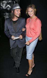 Lauren Hutton feet photo 9