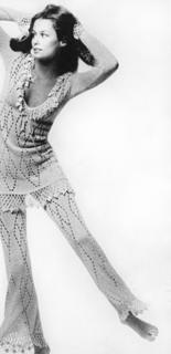 Lauren Hutton feet photo 14