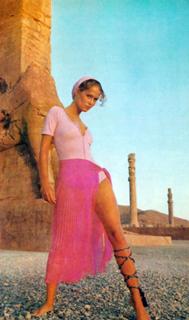 Lauren Hutton feet photo 5