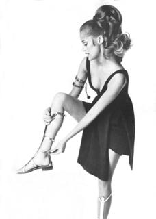 Lauren Hutton feet photo 14